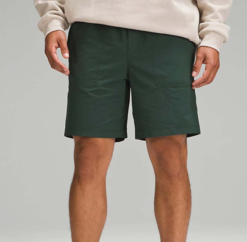 Lululemon Bowline Short Versatwill 8" in Legacy Green Size Medium